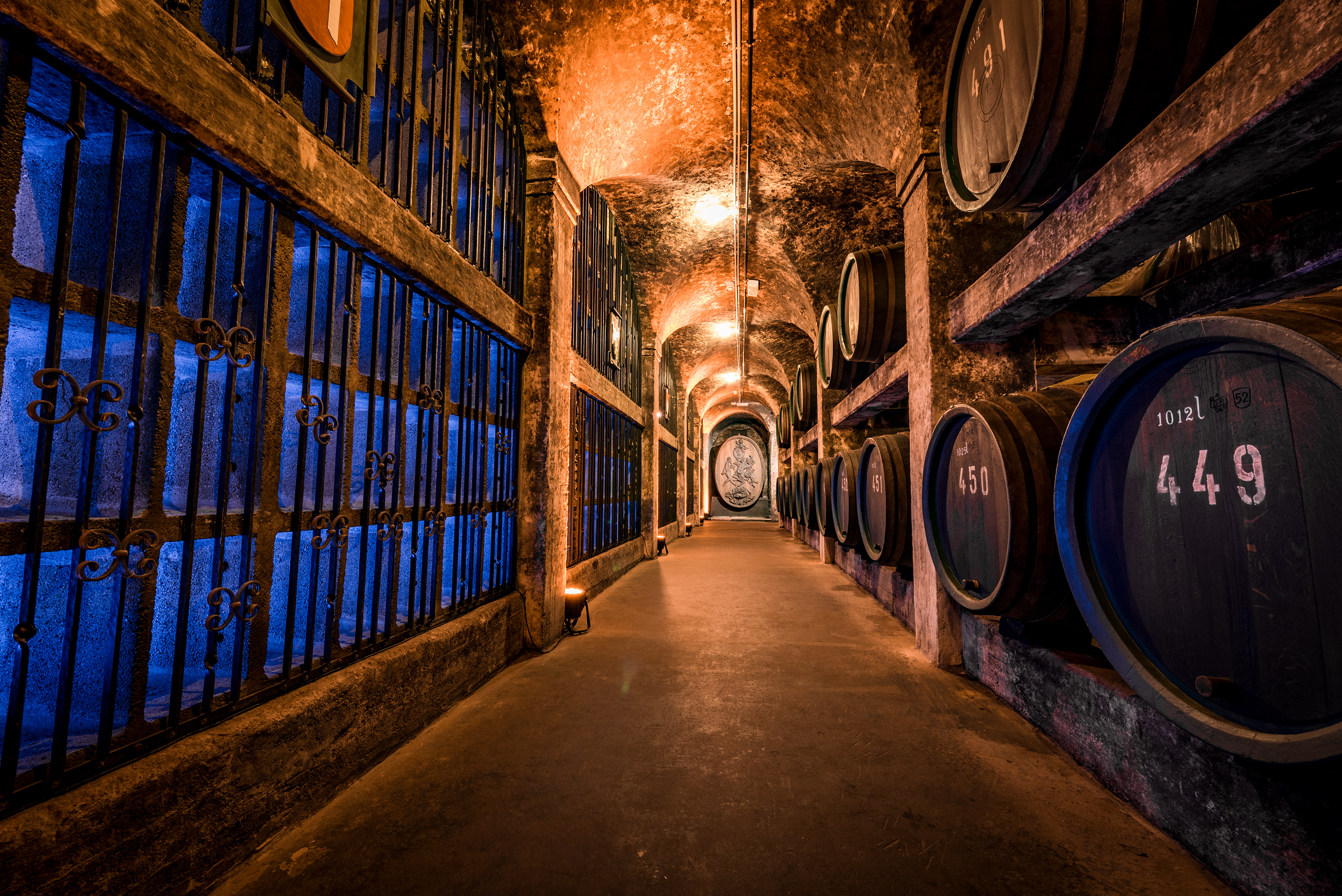 Kellerführung Premium mit Wein & Schokolade Kellerführung Premium mit Wein & Schokolade