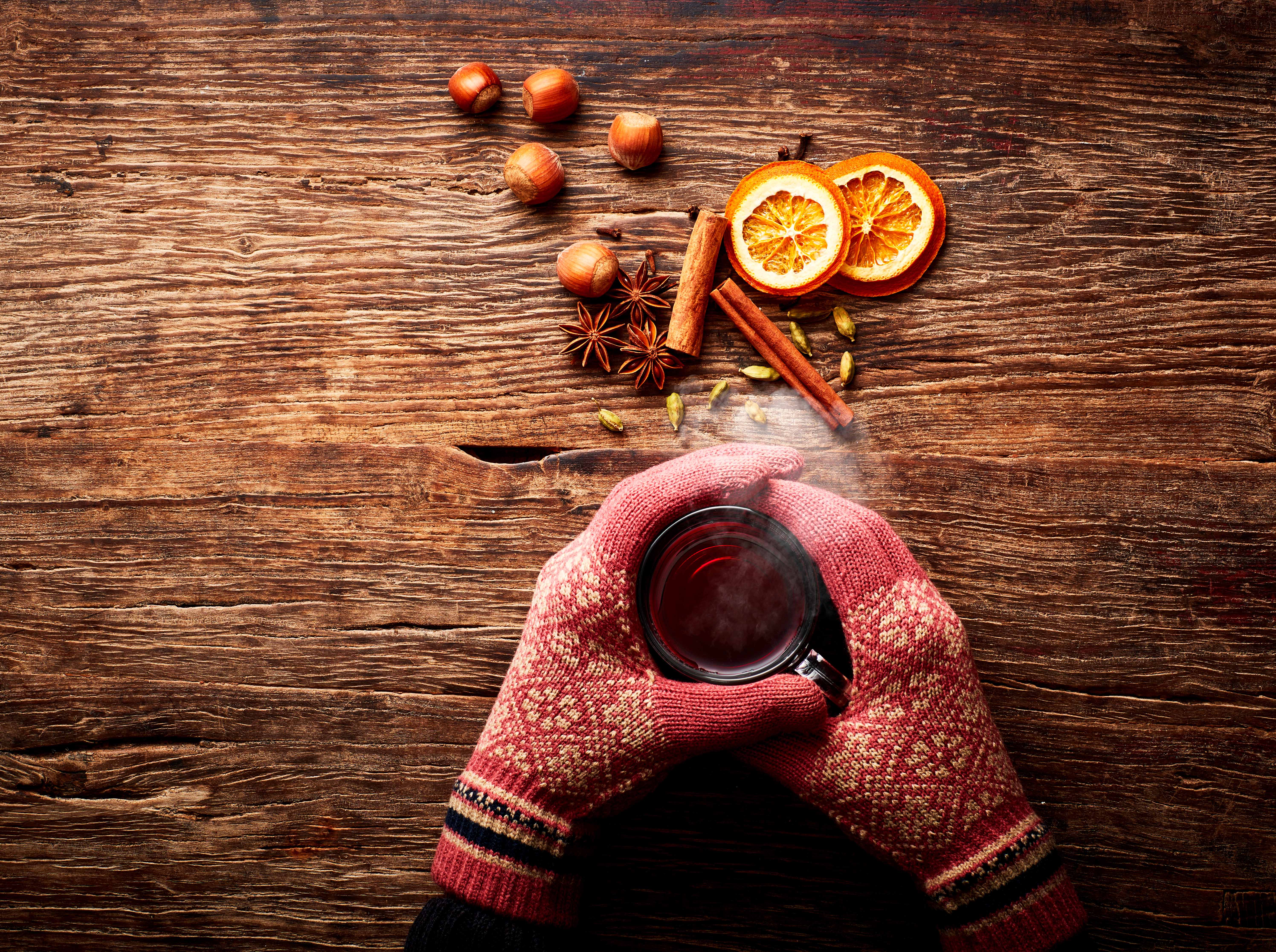 Kellerführung Feuerzauber mit 2 Weinen und 1 Glas Glühwein gratis Kellerführung Feuerzauber mit 2 Weinen und 1 Glas Glühwein gratis